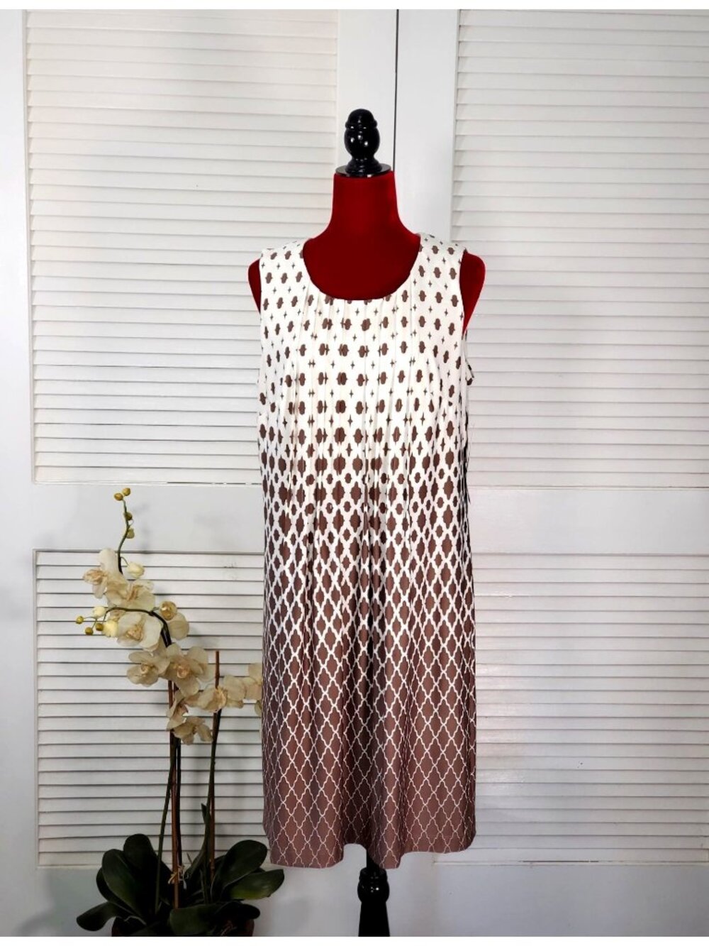 NWT Perceptions New York  Taupe/Ivory Pleated Sleeveless Shift Dress Sz L 1548